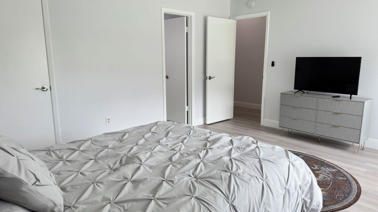 Photo of Bedroom in Lake Magdalene