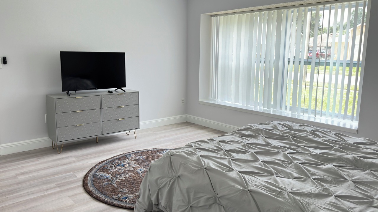 Photo of Bedroom in Lake Magdalene