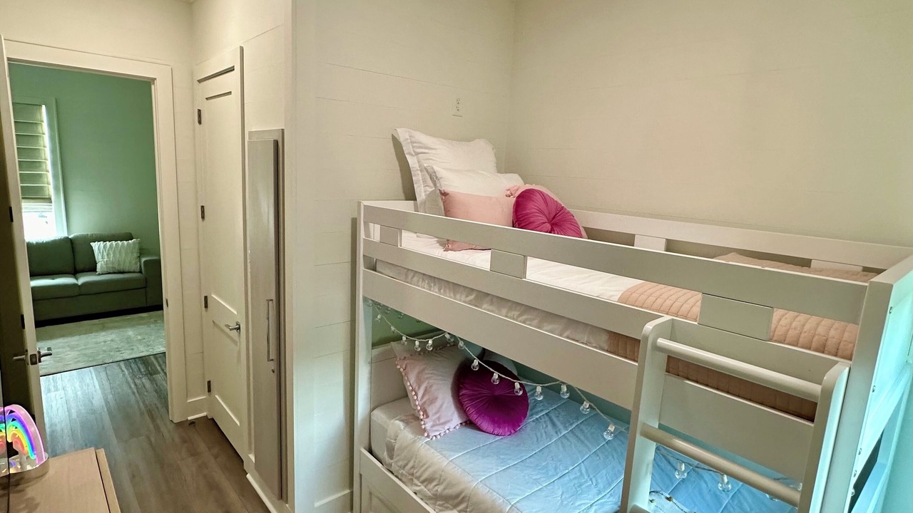 Photo of Bedroom in Miramar Beach