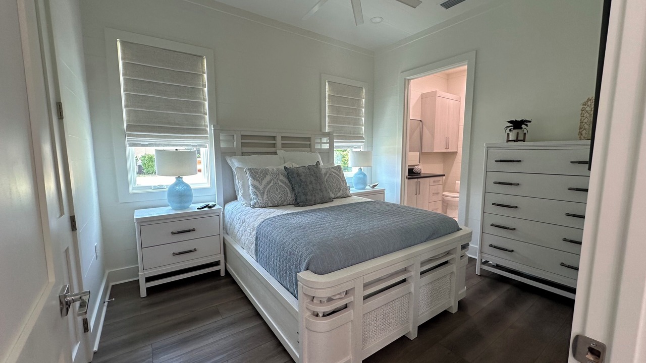 Photo of Bedroom in Miramar Beach