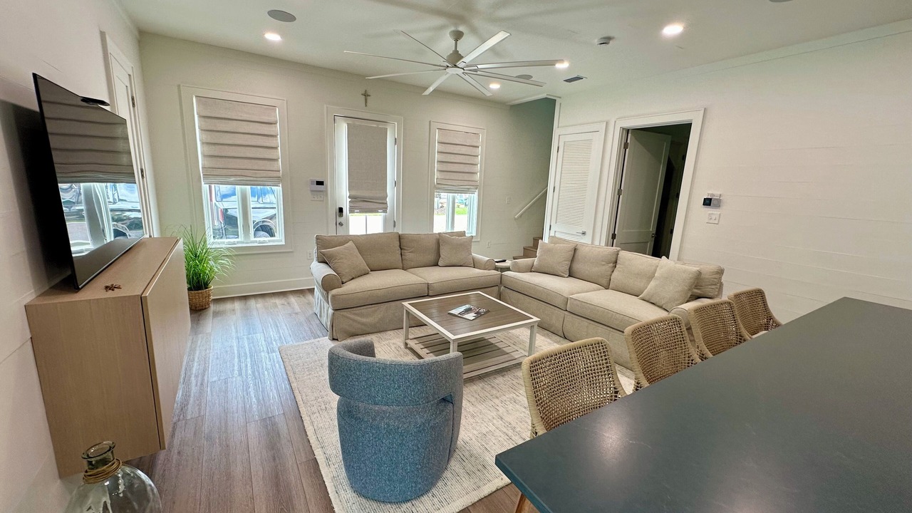 Photo of Livingroom in Miramar Beach