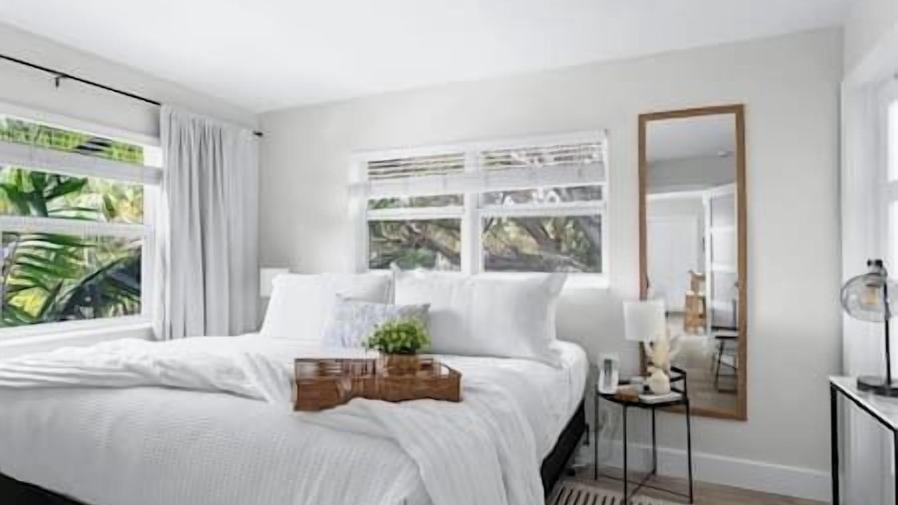 Photo of Bedroom in Hendricks and Venice Isles