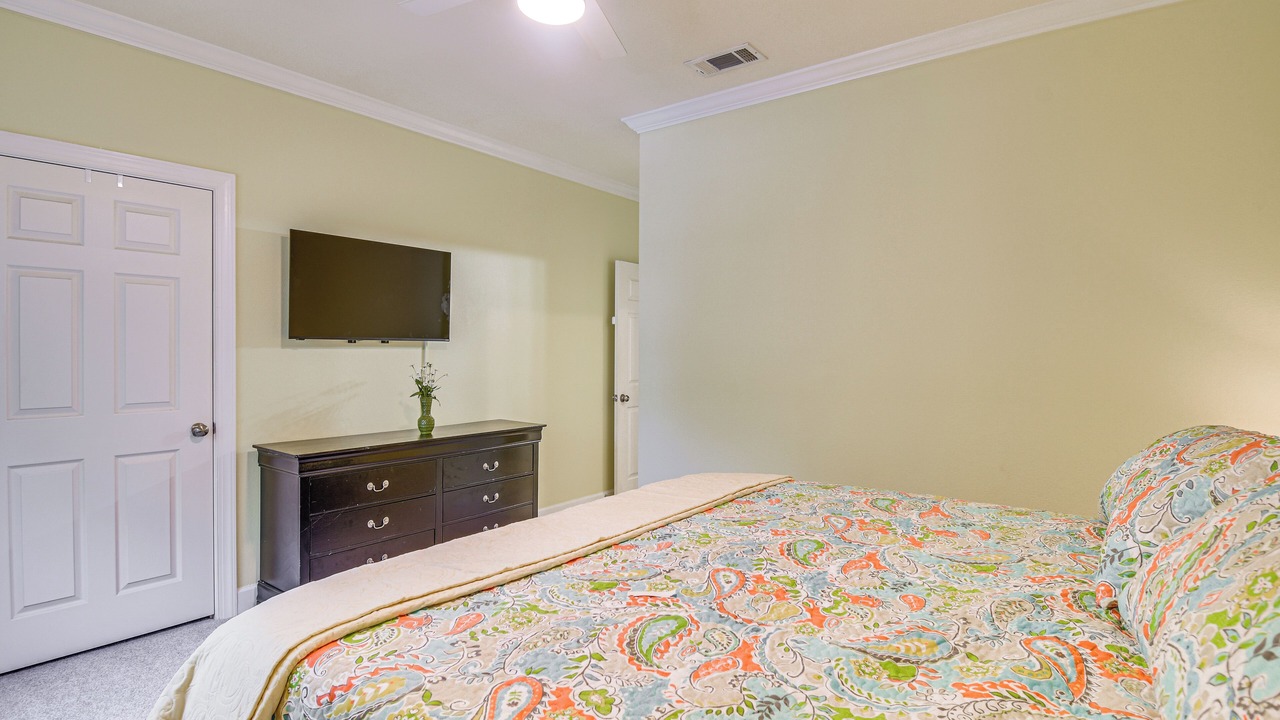 Photo of Bedroom in Foley