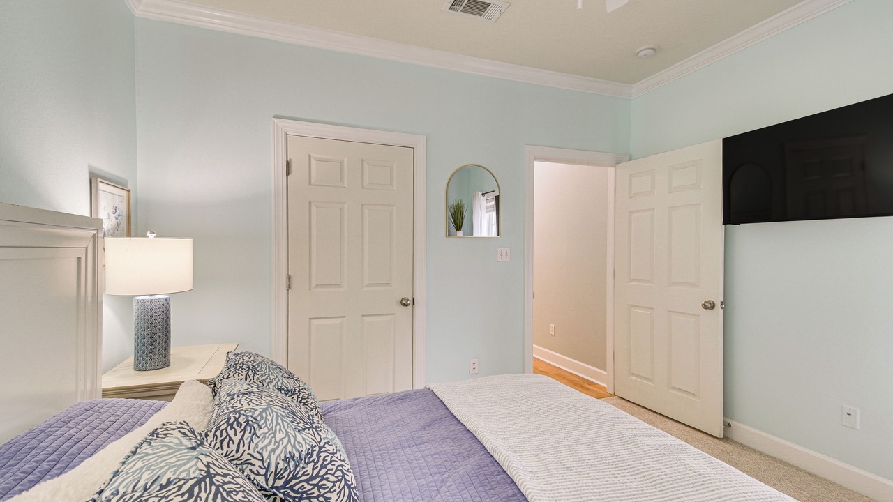 Photo of Bedroom in Foley