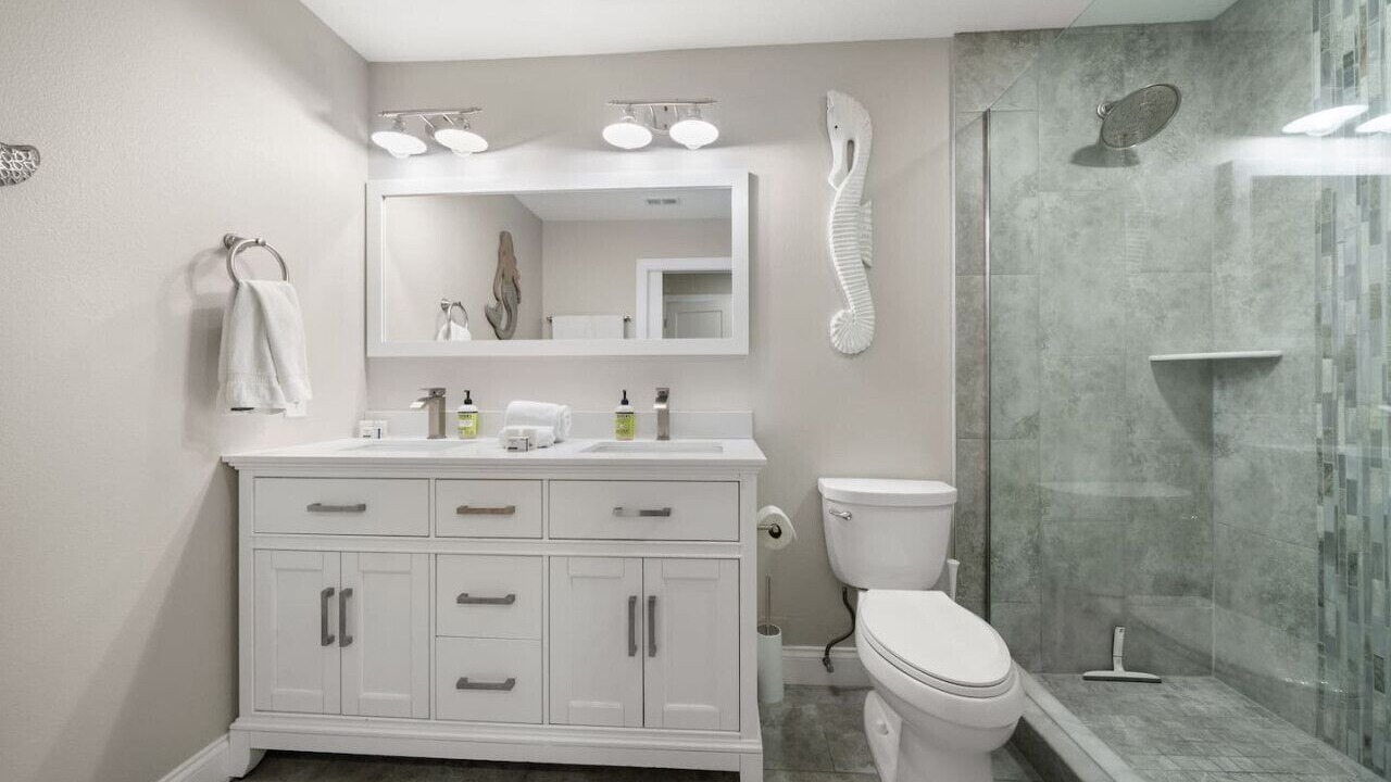 Photo of Bathroom in Redington Shores