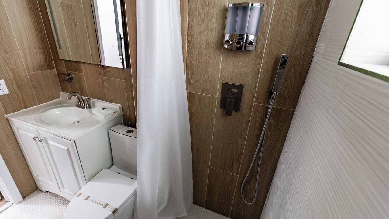 Photo of Bathroom in Lauderdale Isles