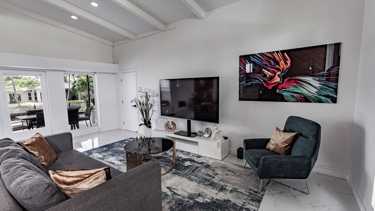 Photo of Livingroom in Lauderdale Isles