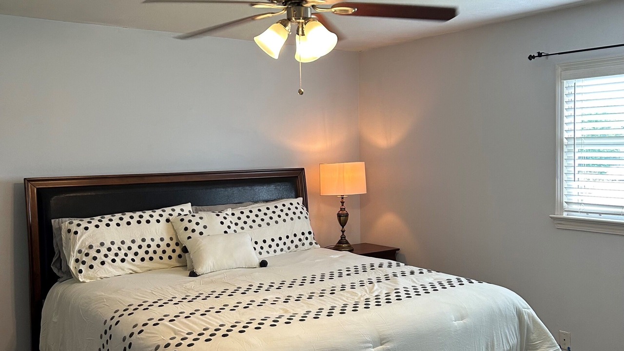 Photo of Bedroom in Tuscaloosa