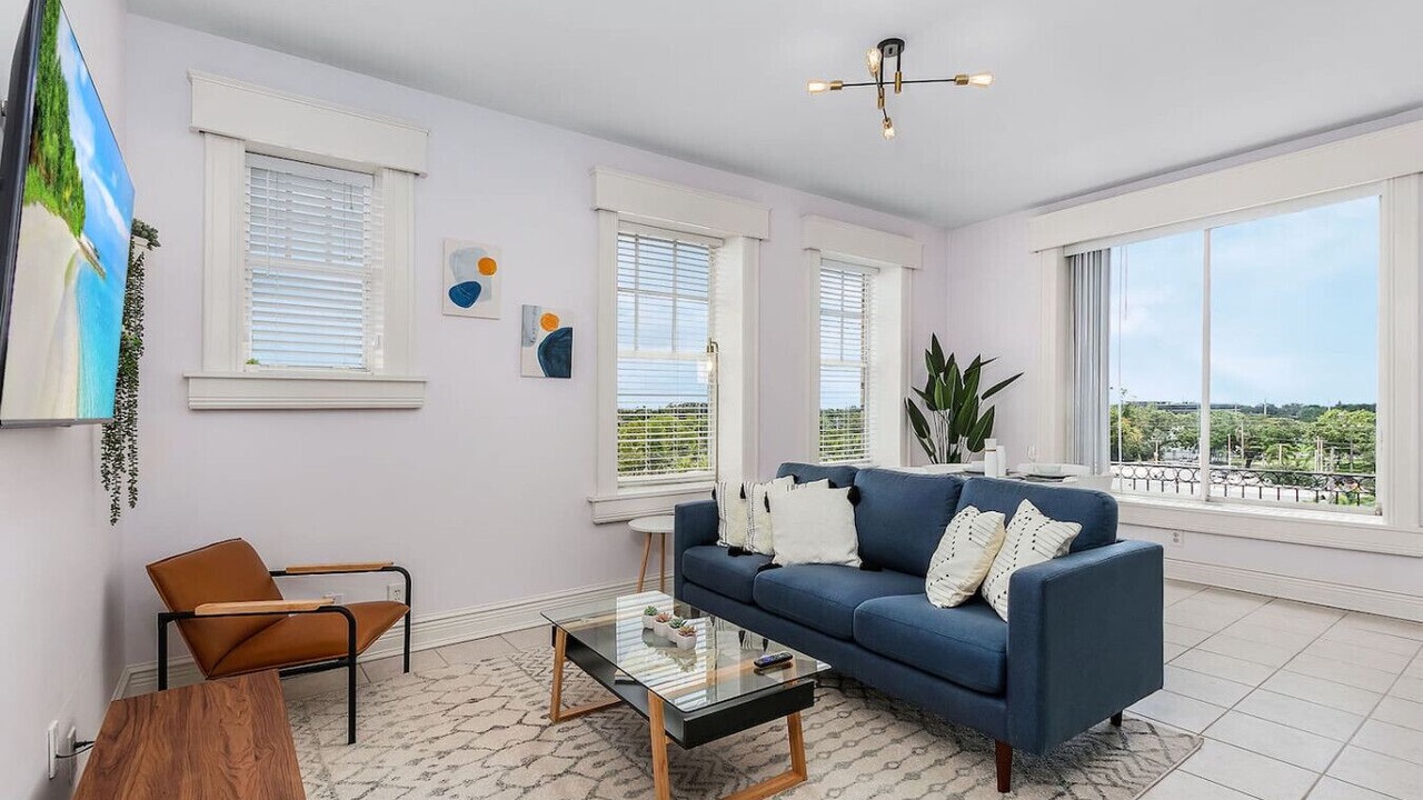 Photo of Livingroom in Downtown Historic District