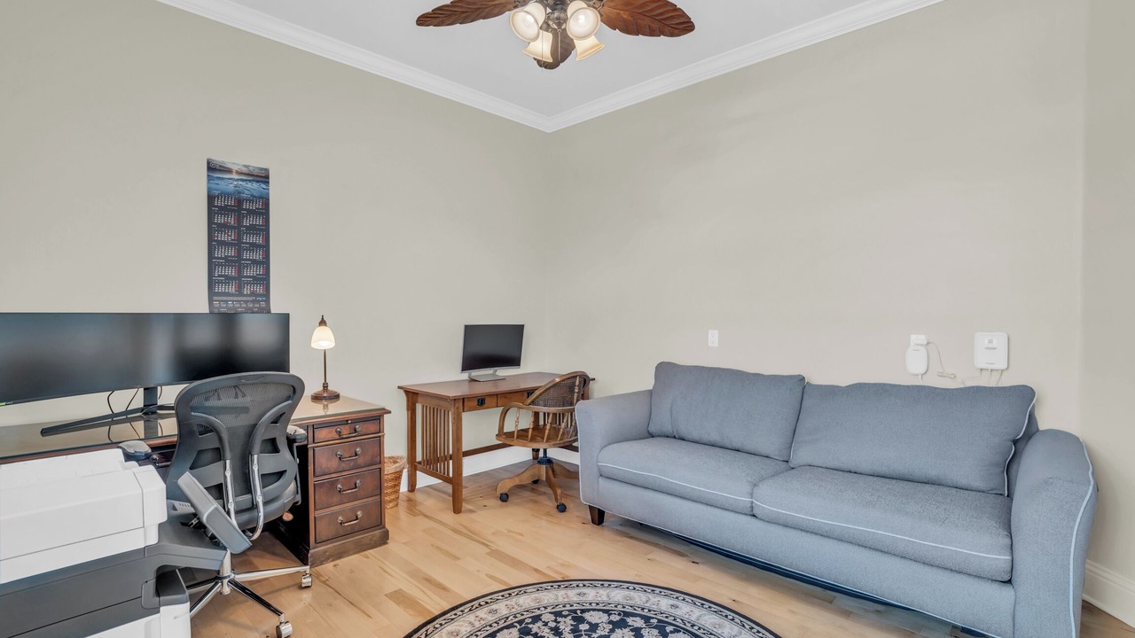 Photo of Livingroom in Lochmoor Waterway Estates