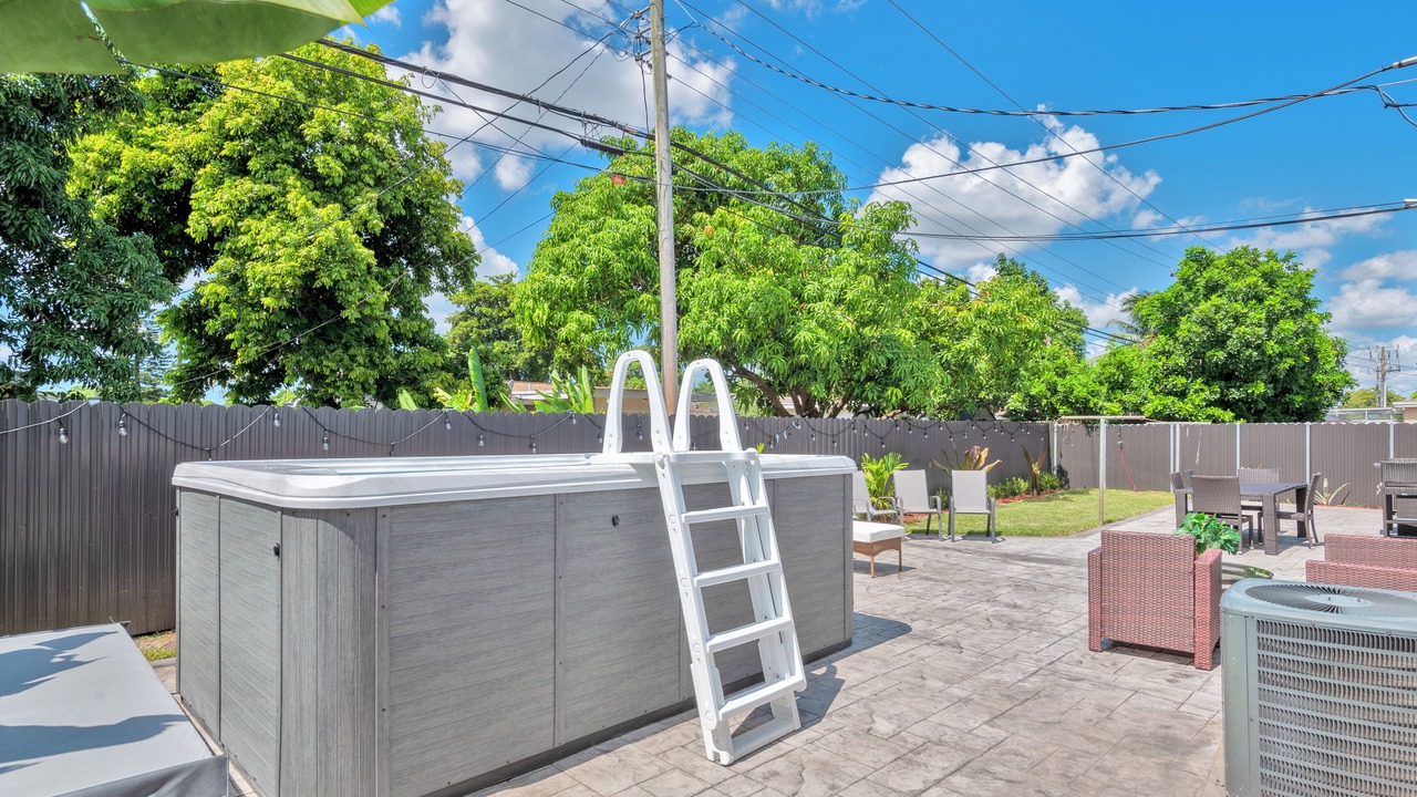 Photo of Outdoor in Miramar