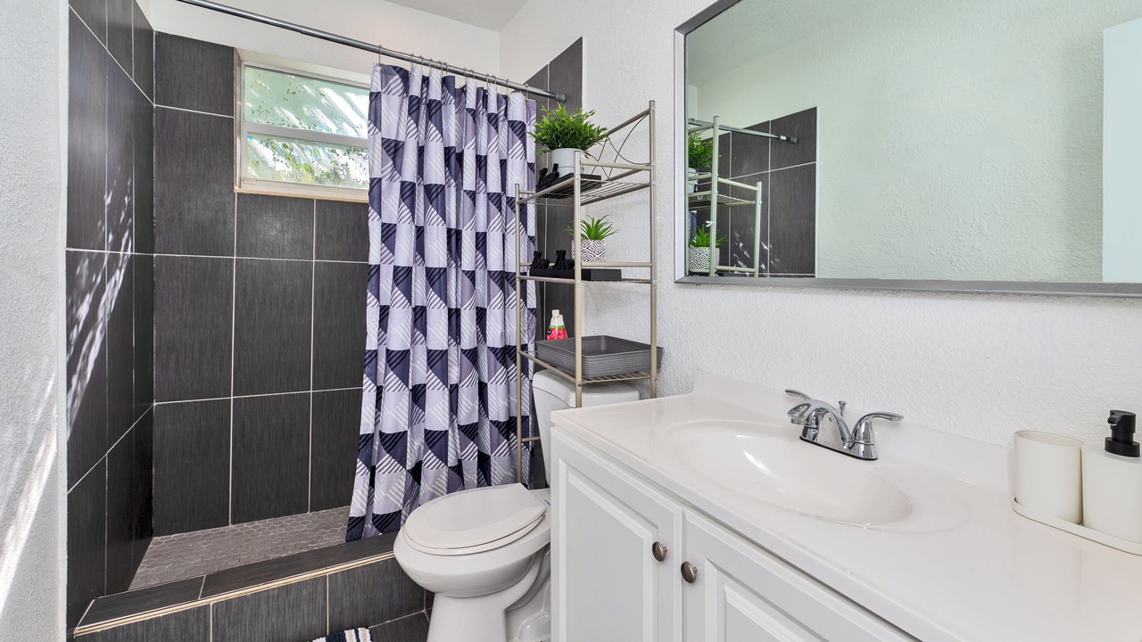 Photo of Bathroom in Miramar