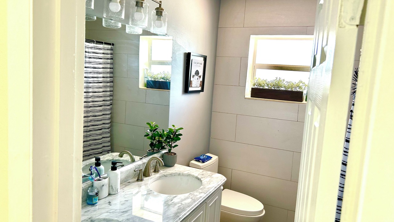 Photo of Bathroom in Miami Gardens