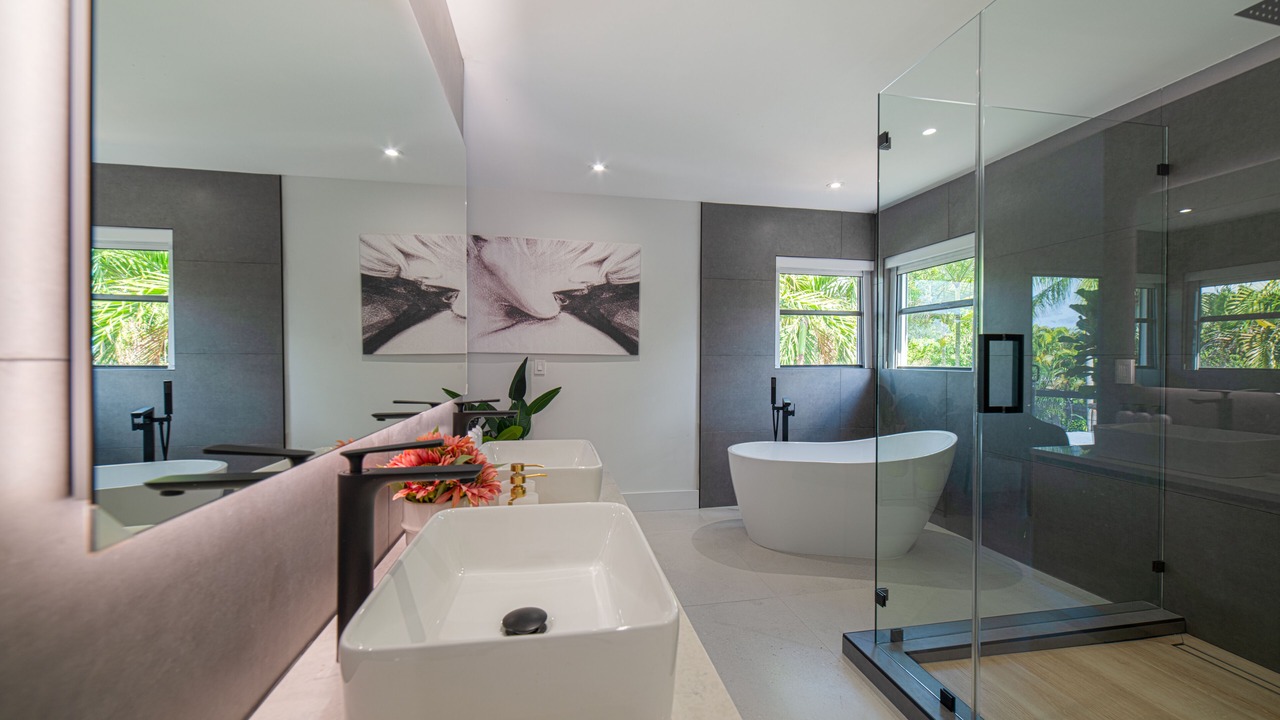 Photo of Bathroom in Richmond West