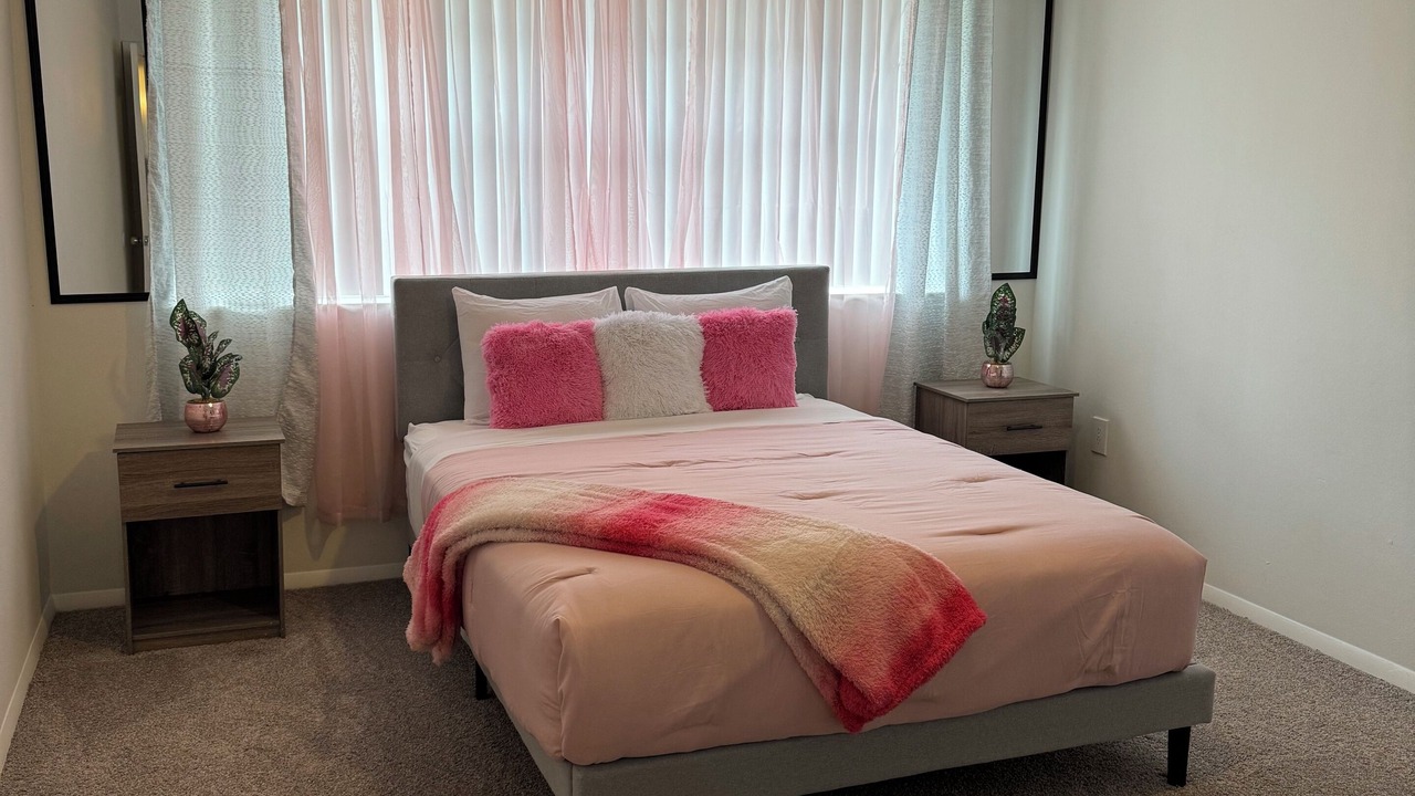 Photo of Bedroom in North Lauderdale