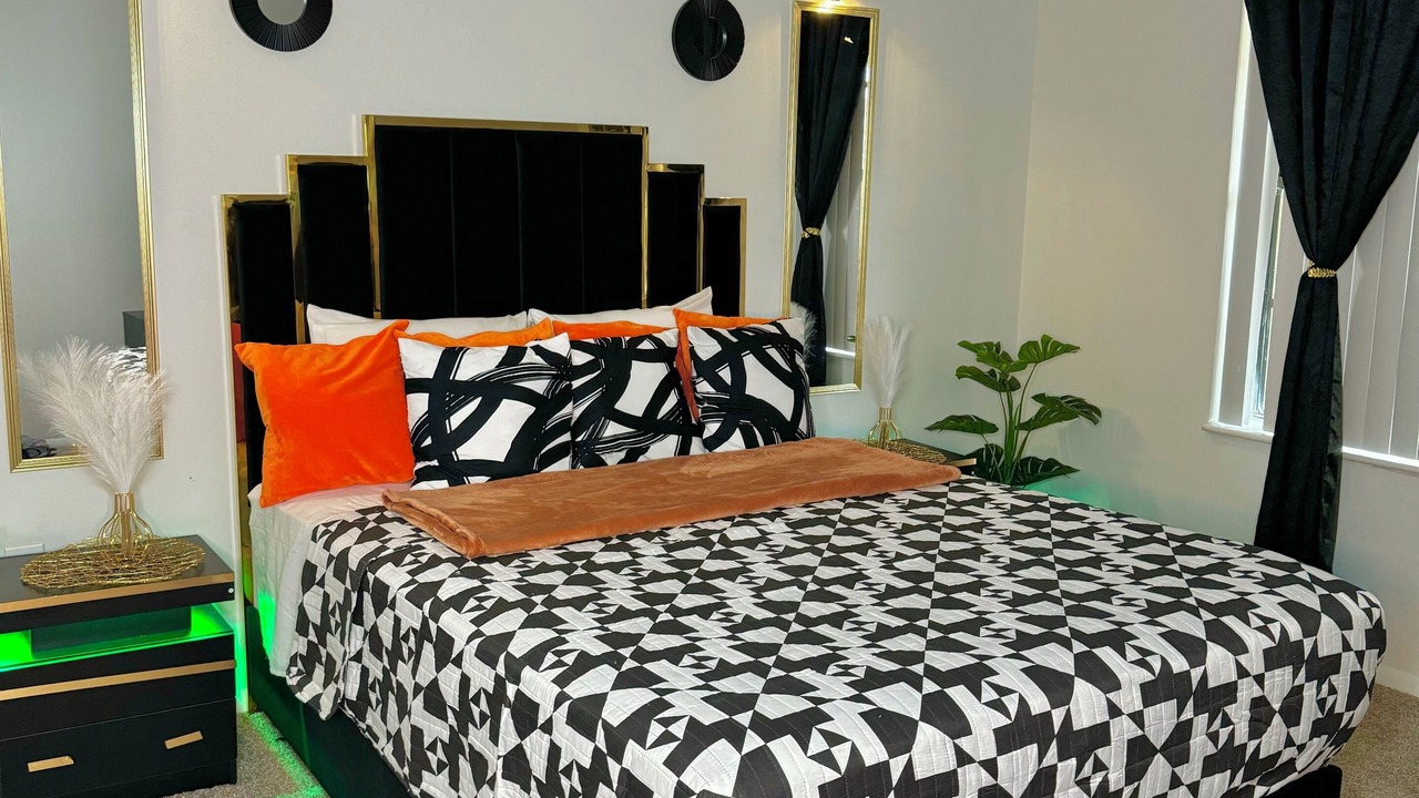 Photo of Bedroom in North Lauderdale