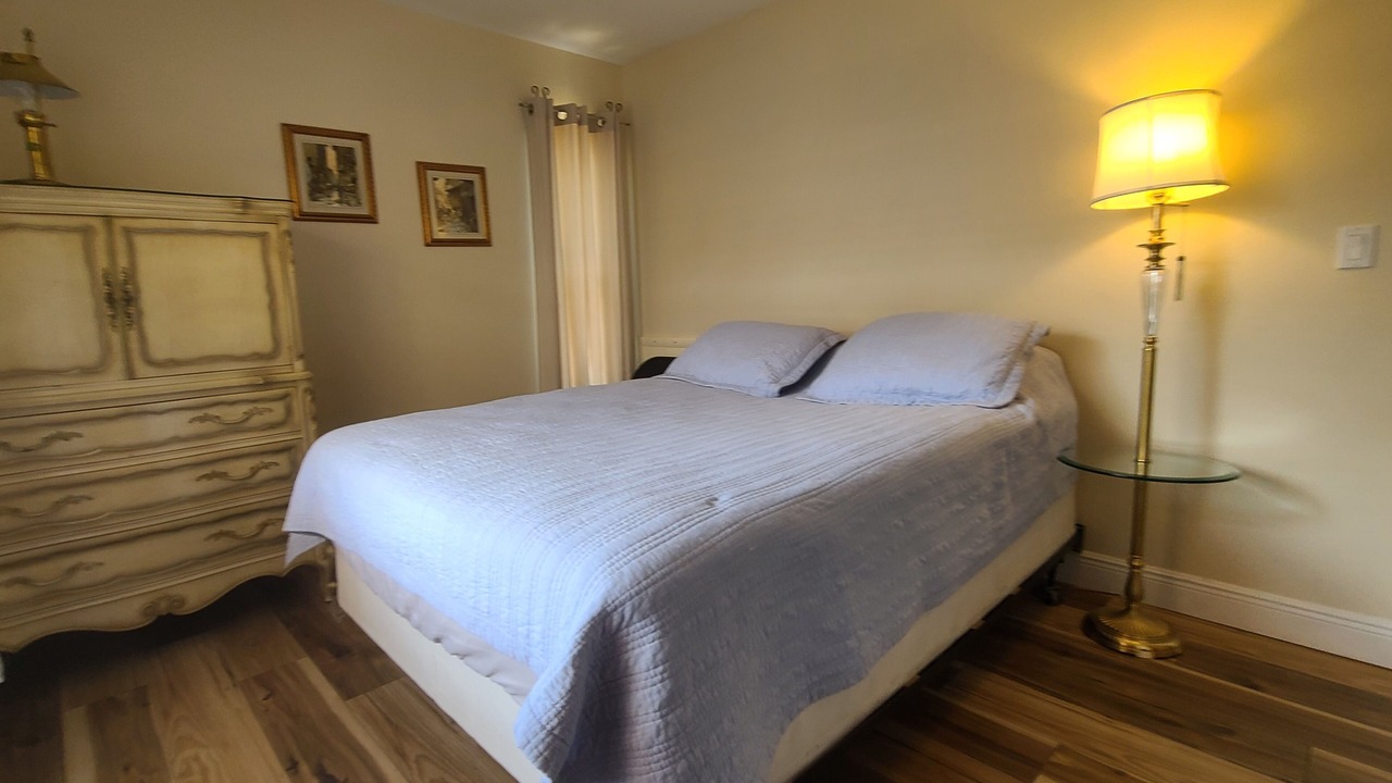 Photo of Bedroom in Arlington Park