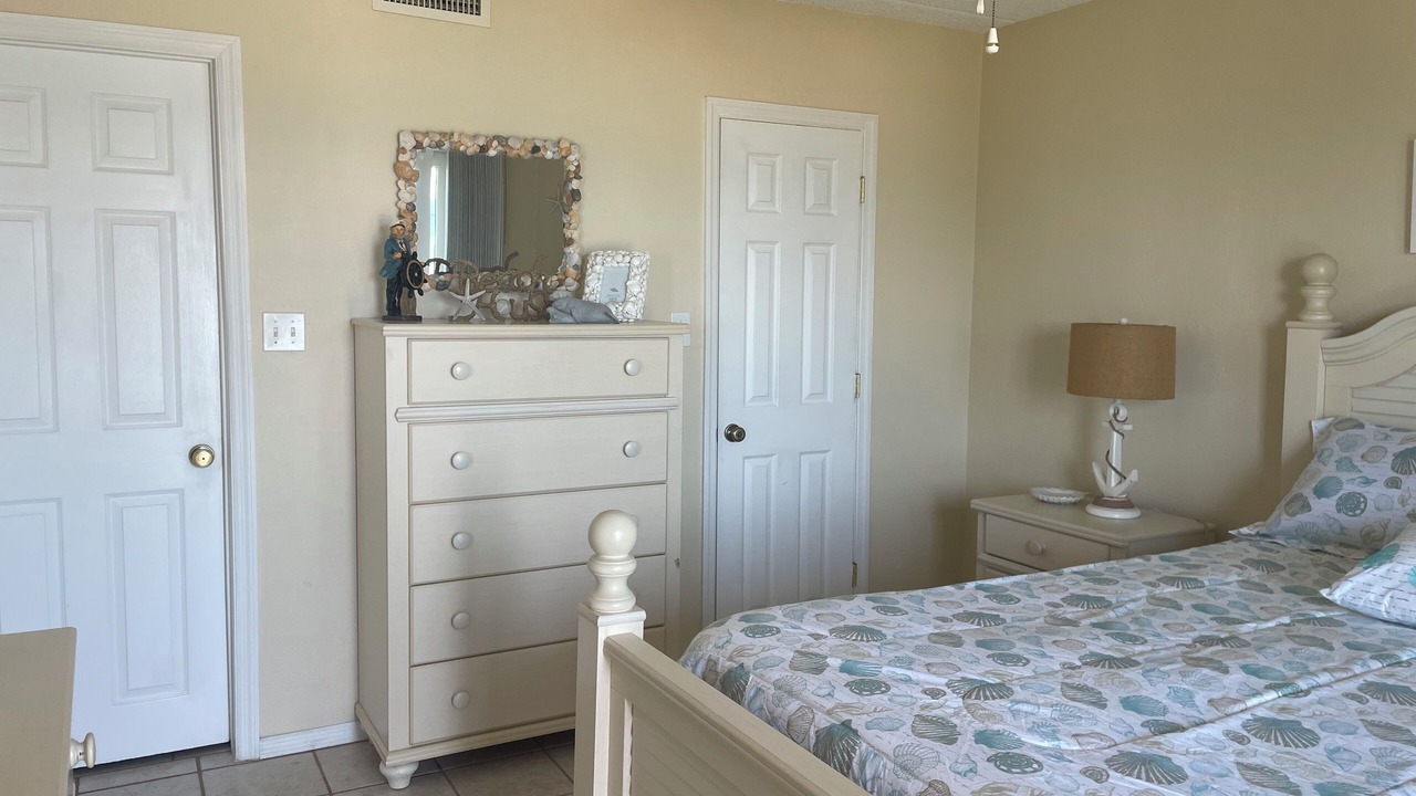 Photo of Bedroom in Glenwood