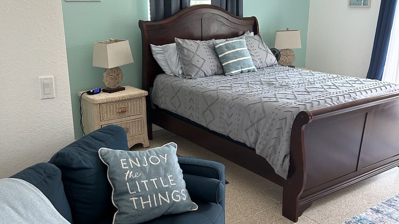 Photo of Bedroom in Gulf Cove
