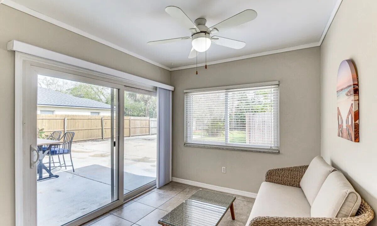 Photo of Livingroom in Palm Harbor