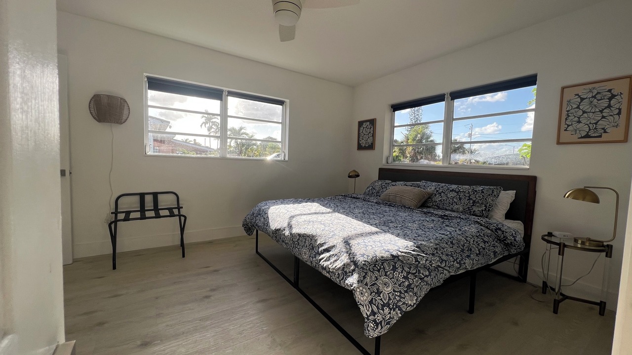 Photo of Bedroom in Miami Gardens