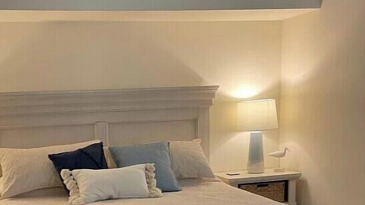 Photo of Bedroom in Pelican Bay