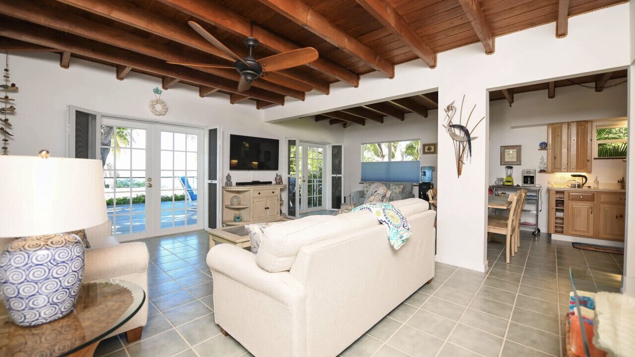 Photo of Livingroom in Islamorada