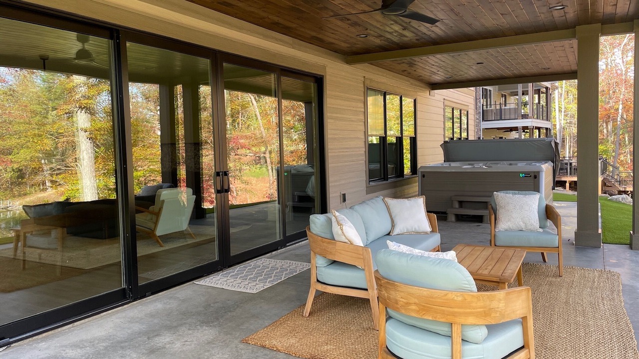 Photo of Patio Balcony in Six Mile