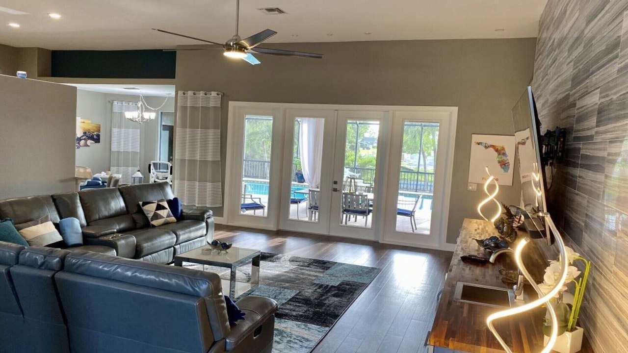 Photo of Livingroom in Trafalgar