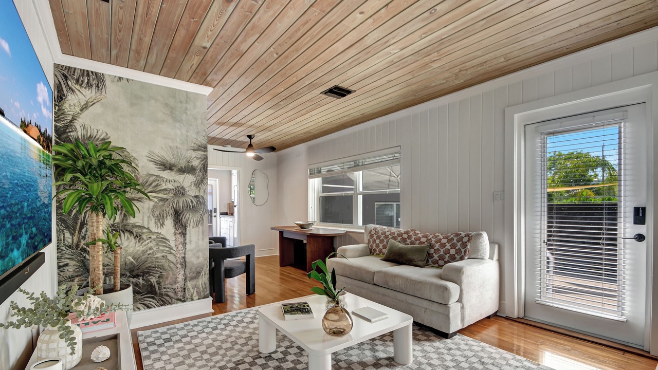 Photo of Livingroom in Mango Groves