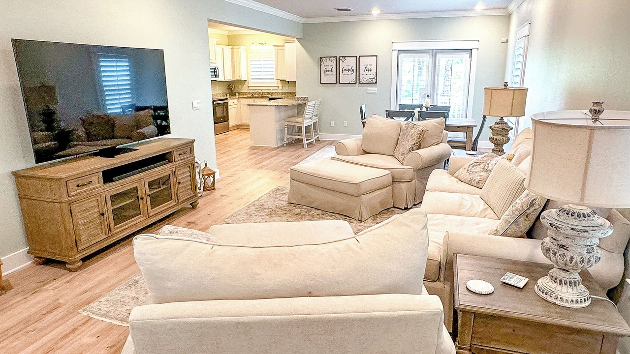 Photo of Livingroom in Panacea