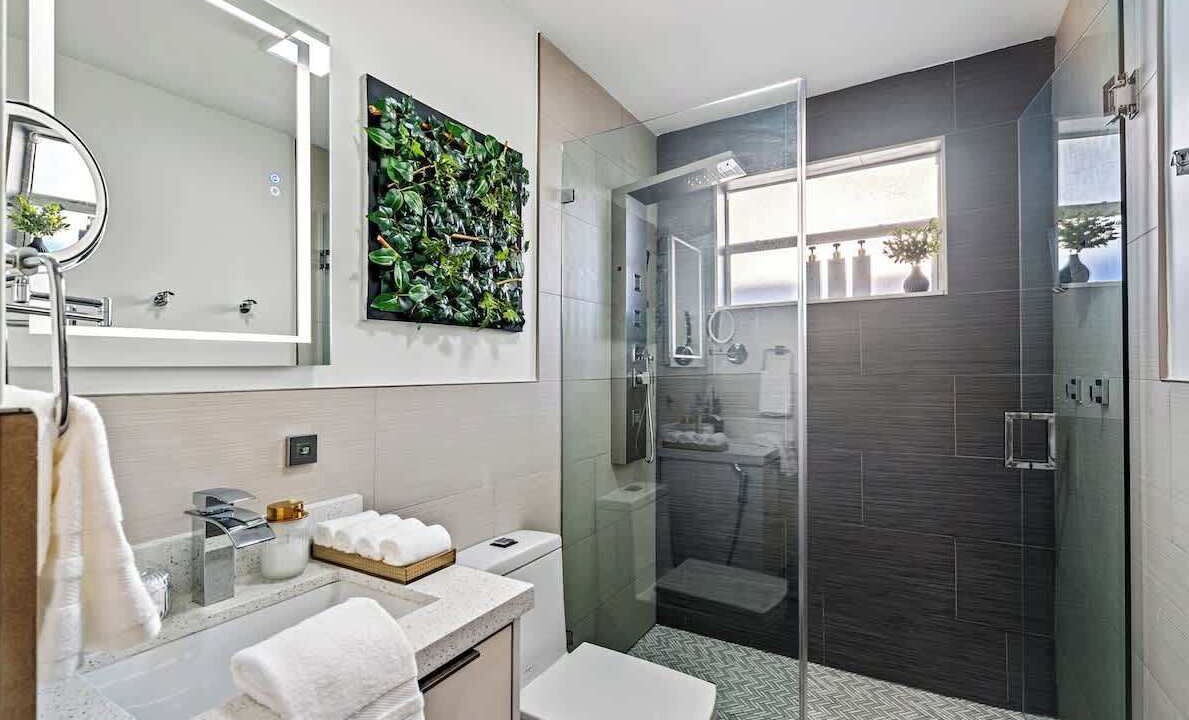 Photo of Bathroom in Sunset