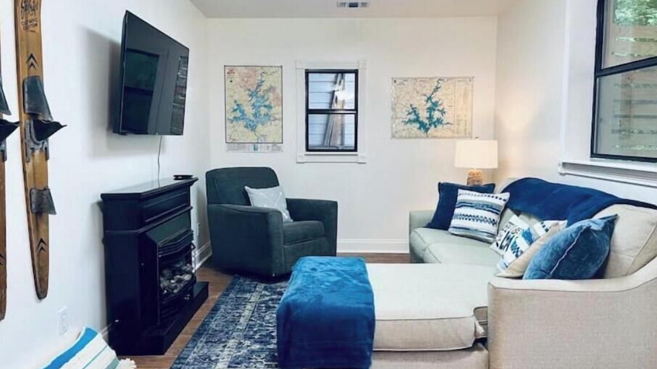Photo of Livingroom in Little Kowaliga