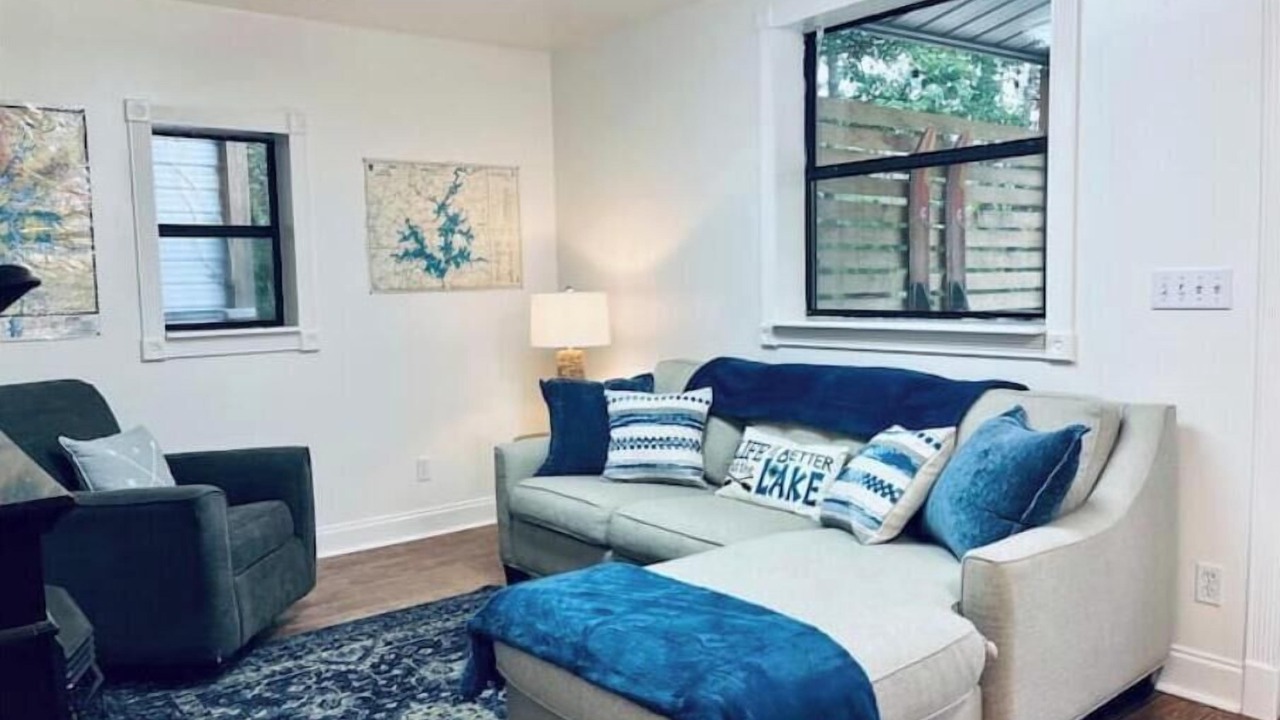 Photo of Livingroom in Little Kowaliga