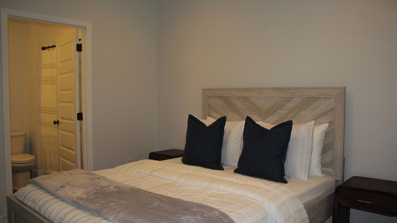 Photo of Bedroom in Lake City