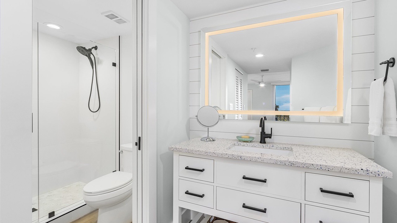 Photo of Bathroom in Pelican Bay