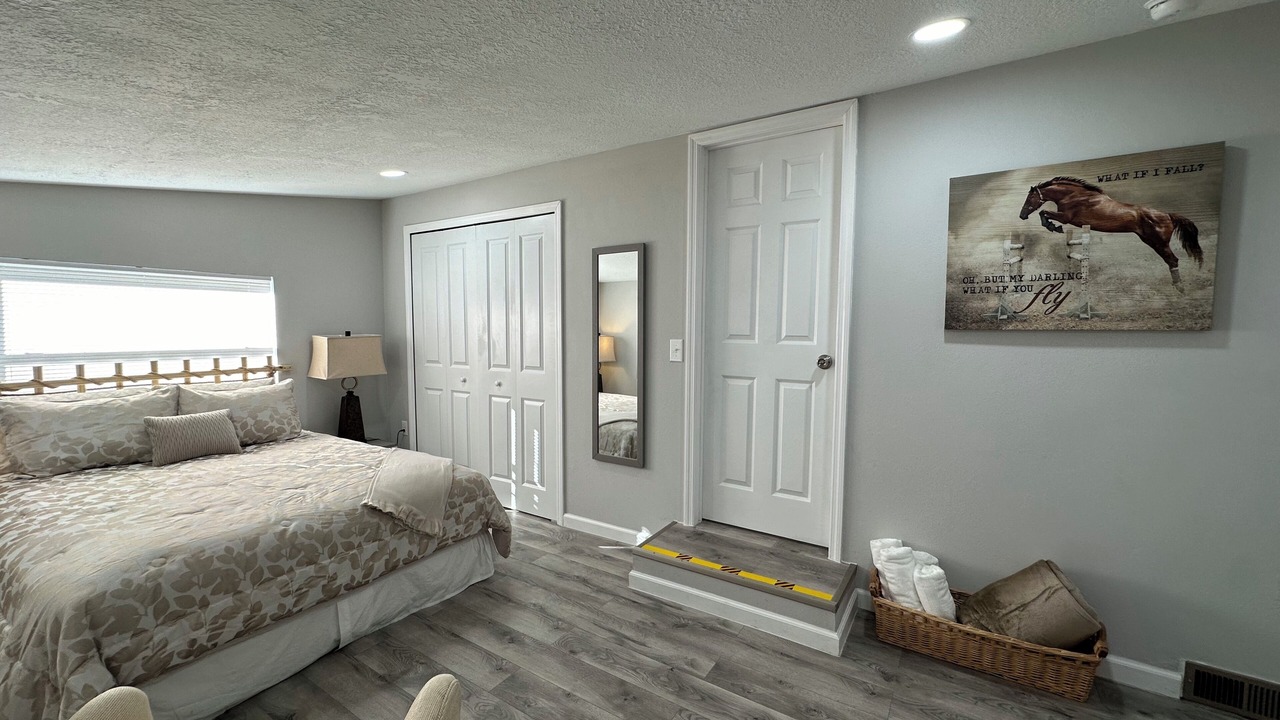 Photo of Bedroom in Candler