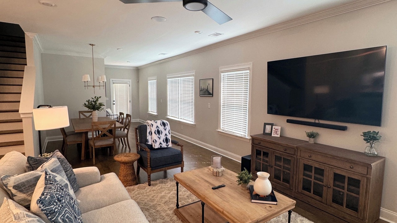 Photo of Livingroom in Auburn