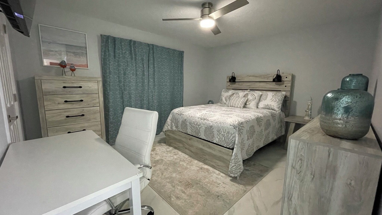 Photo of Bedroom in Florida Ridge