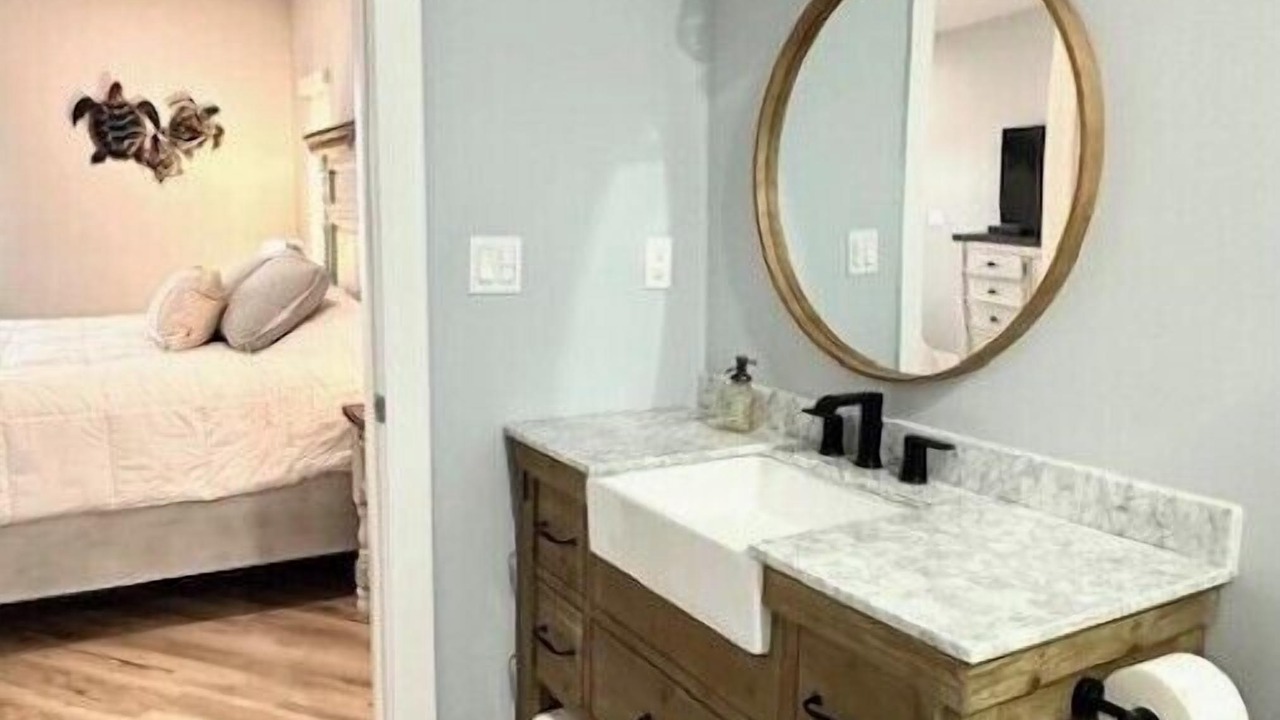 Photo of Bedroom in Big Pine Key