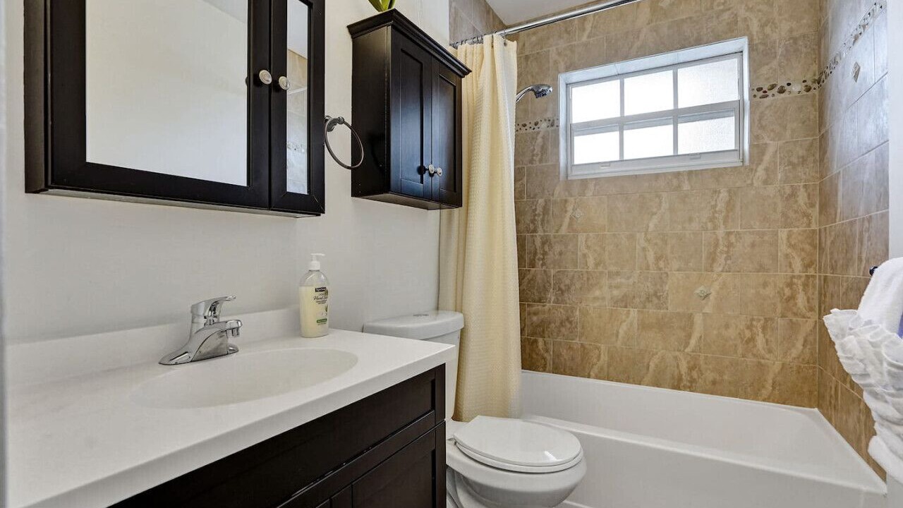 Photo of Bathroom in Sunset