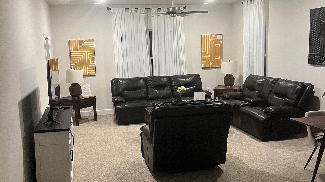 Photo of Livingroom in Leesburg