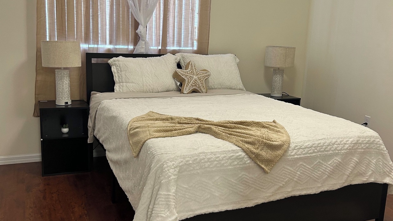 Photo of Bedroom in Allapattah