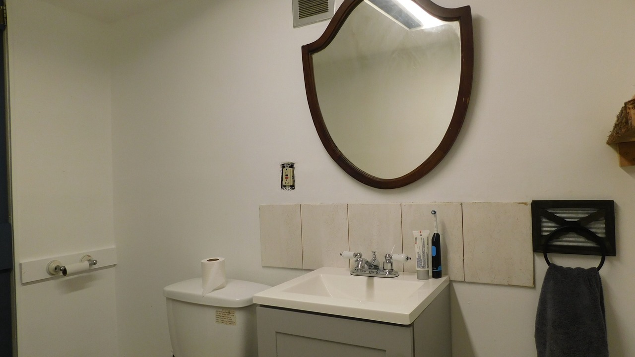 Photo of Bathroom in Manattee Road