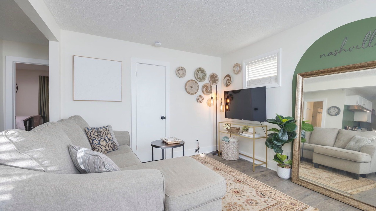Photo of Livingroom in North Nashville