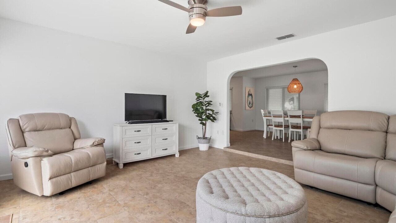 Photo of Livingroom in Marineland Acres