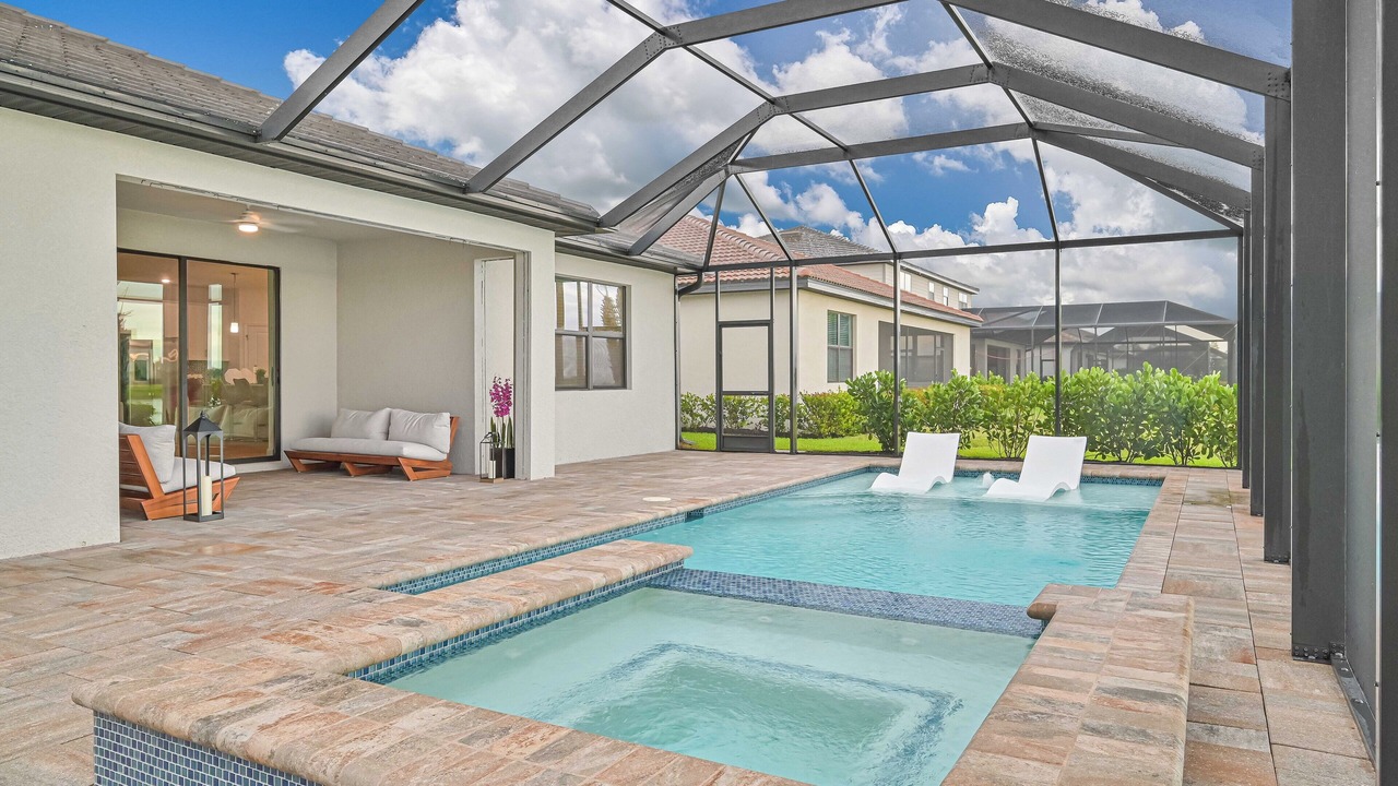 Photo of Outdoor in Estero