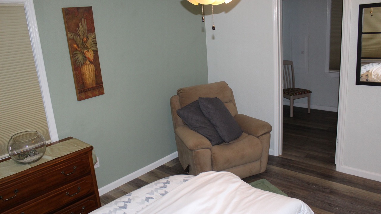 Photo of Bedroom in United Central