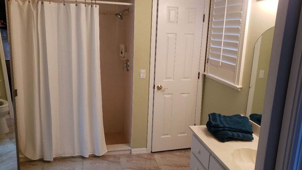 Photo of Bathroom in Gulf Cove