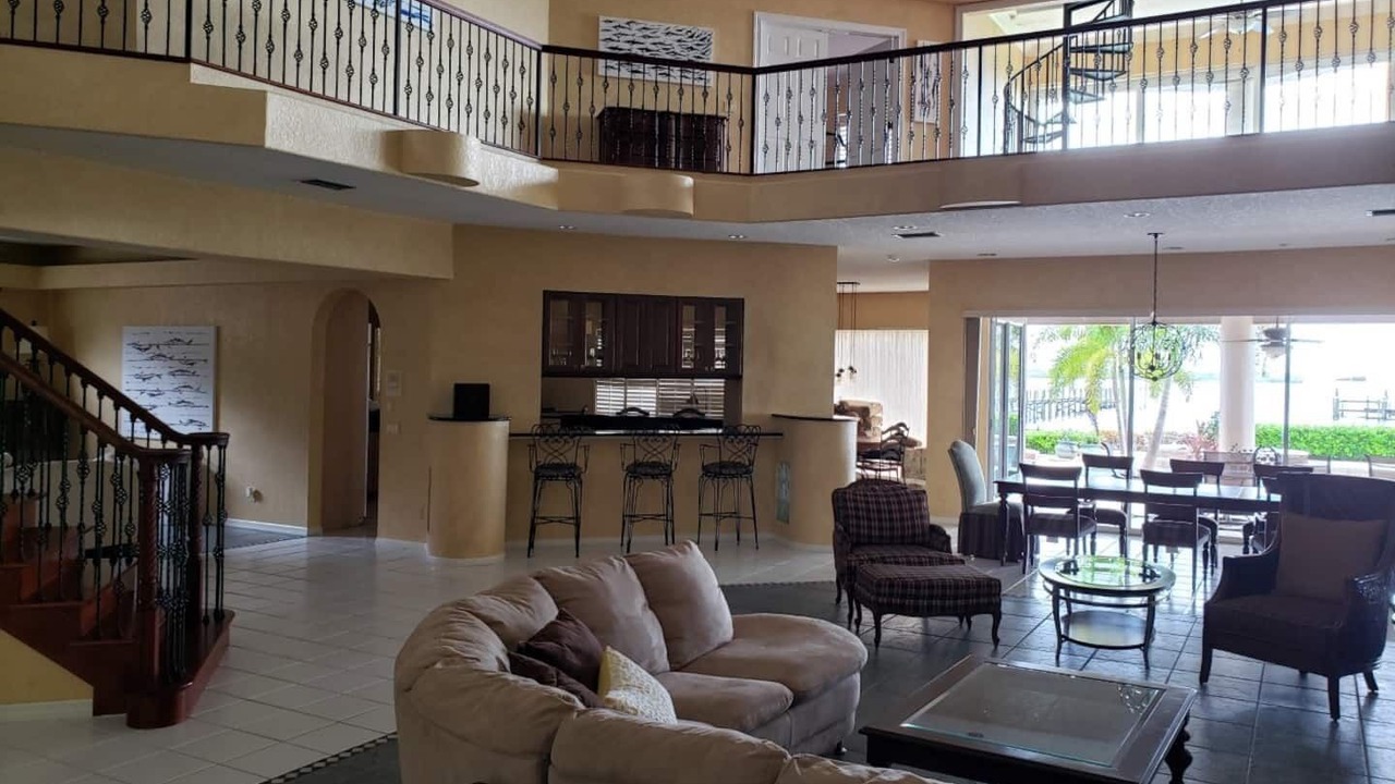 Photo of Livingroom in Gulf Cove